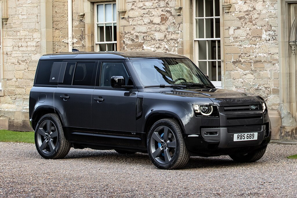 2022 Land Rover Defender 110 V8 in charcoal gray